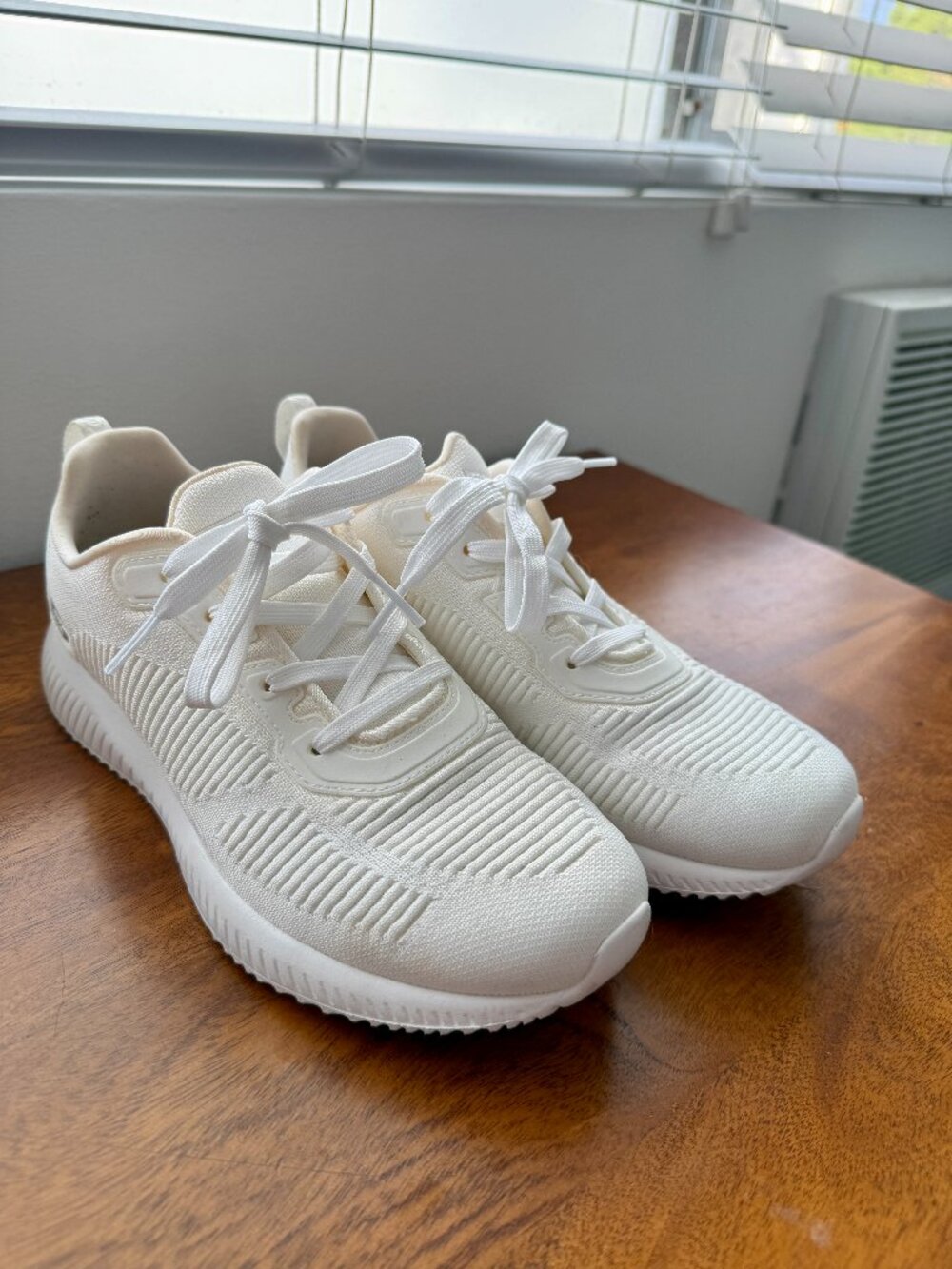 Sketchers Lightweight White Sneakers